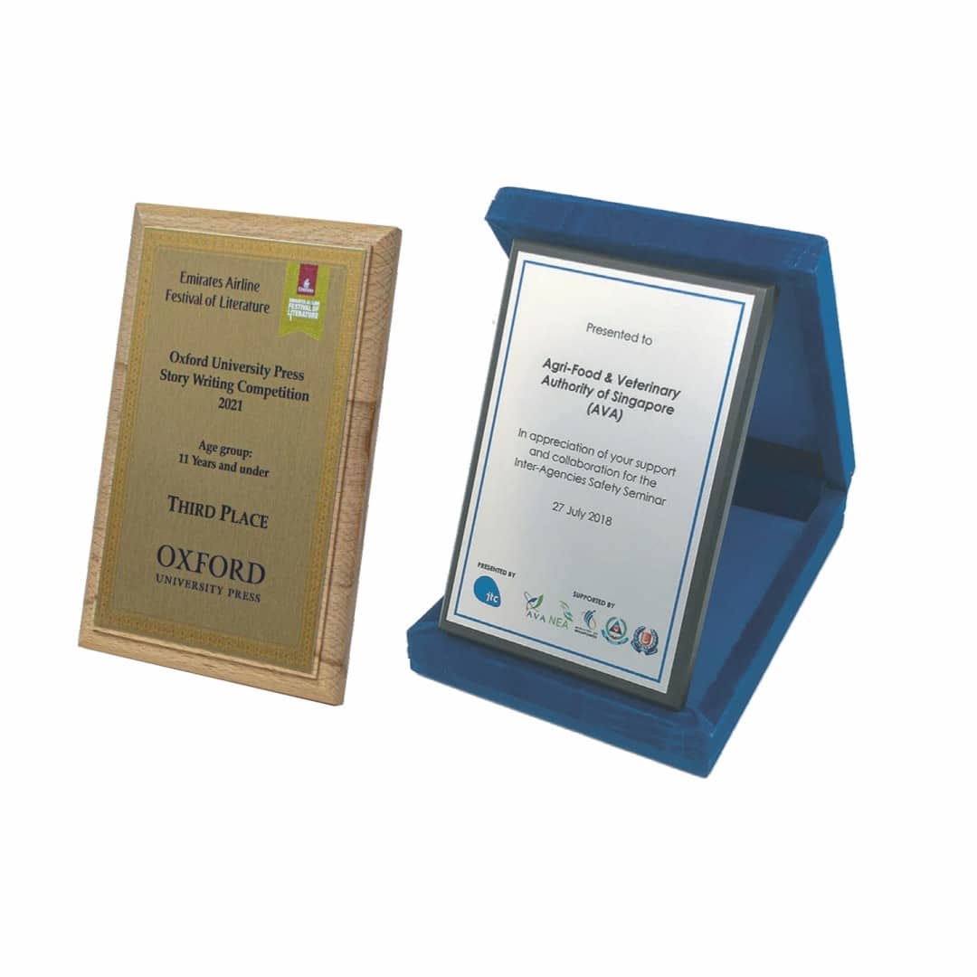 Customised Metal / Wooden Plaques